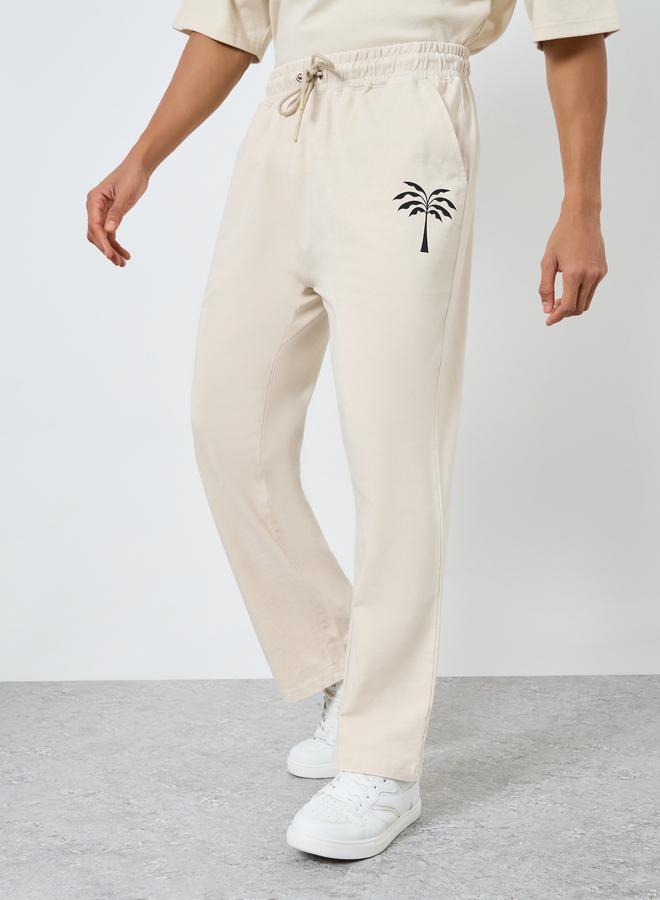 ستايلي جوغر بقصة واسعة وتفاصيل مشطوفة - Image 4